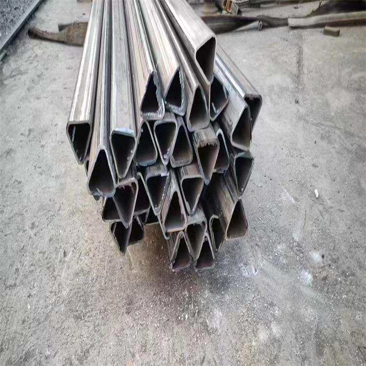 三角管 镀锌材质三角管 家具用管 模具齐全 质量保障