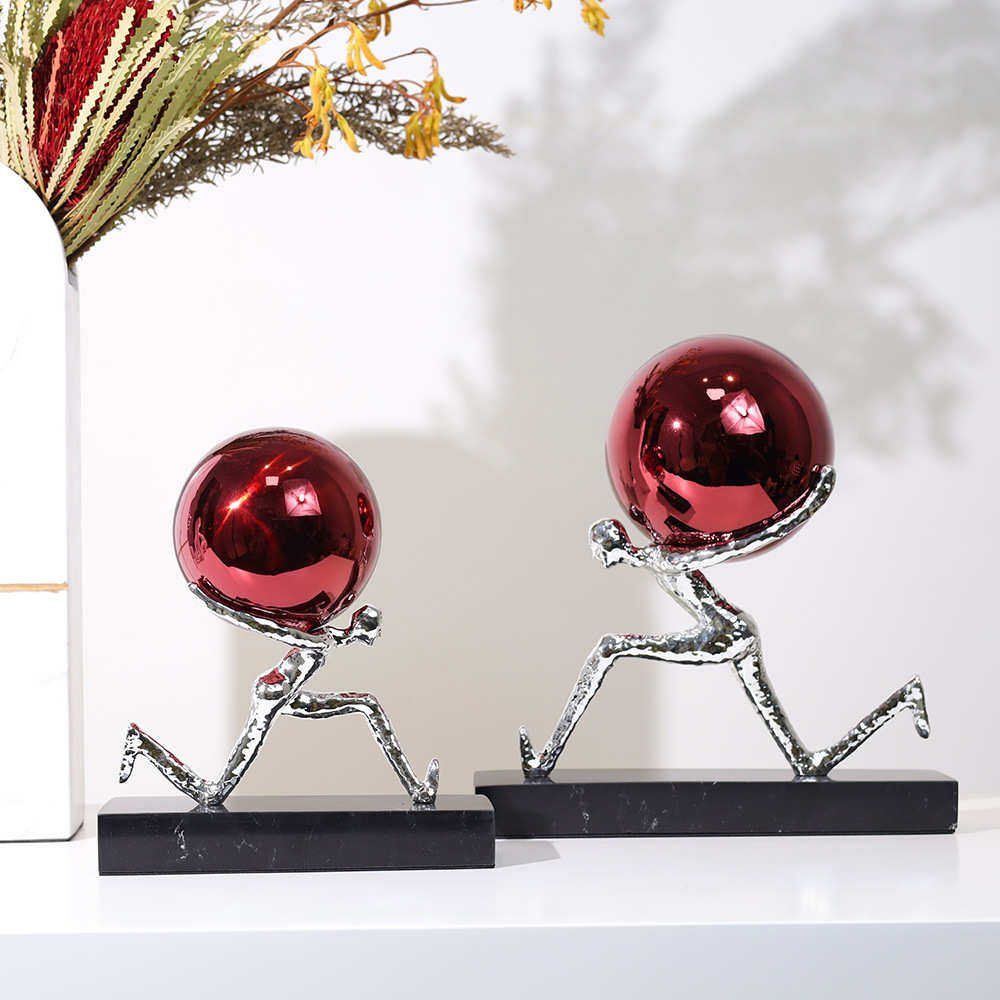 轻奢风现代高级感艺术抽象人物负重前行背球人电视柜玄关柜摆件,家居饰品,装饰摆件,淘宝优惠券,粉丝福利购,淘宝优惠卷