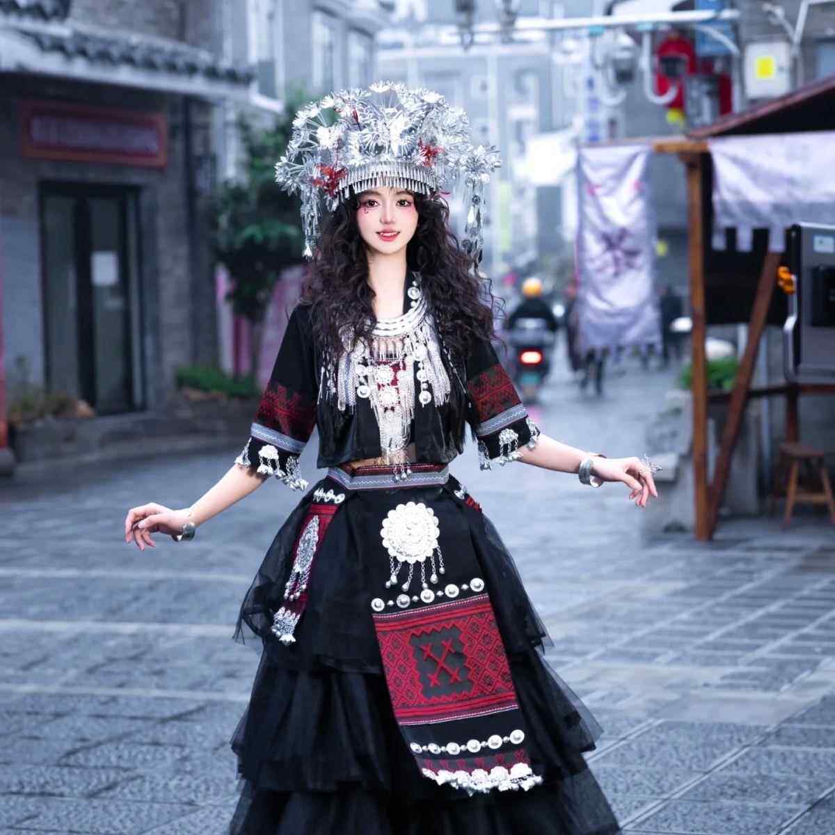 正品云南贵州少数民族旅拍影服装红色苗家土族摄苗疆少女族舞台演