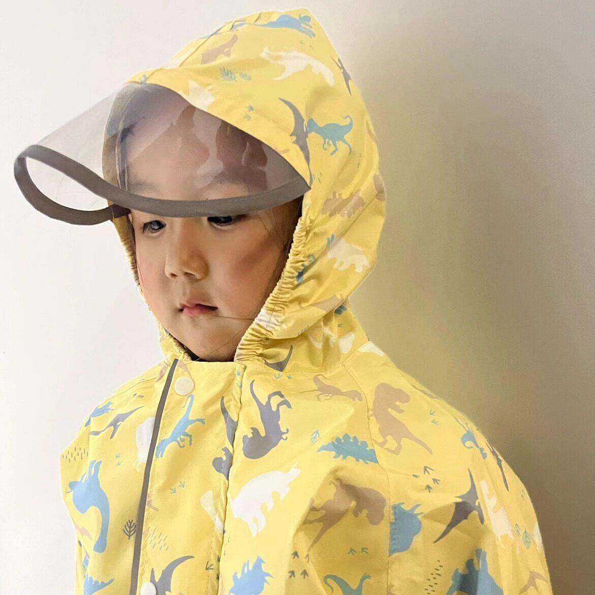 特价日系轻薄儿童雨衣男女幼儿园宝宝小学生中长版防大雨反光雨披