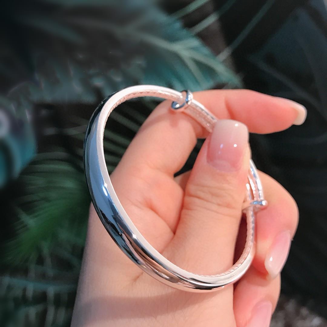 高档99纯银女光面贵妃手9足银手镯女纯银内刻百福环简约气质礼物