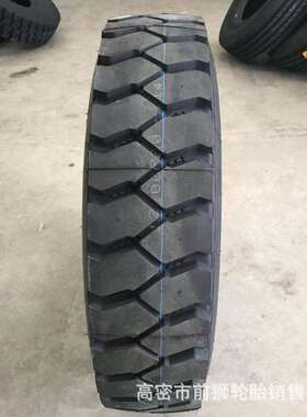 全钢丝轮胎后八轮自卸车1200R20 1100R20矿山石方运输车轮胎