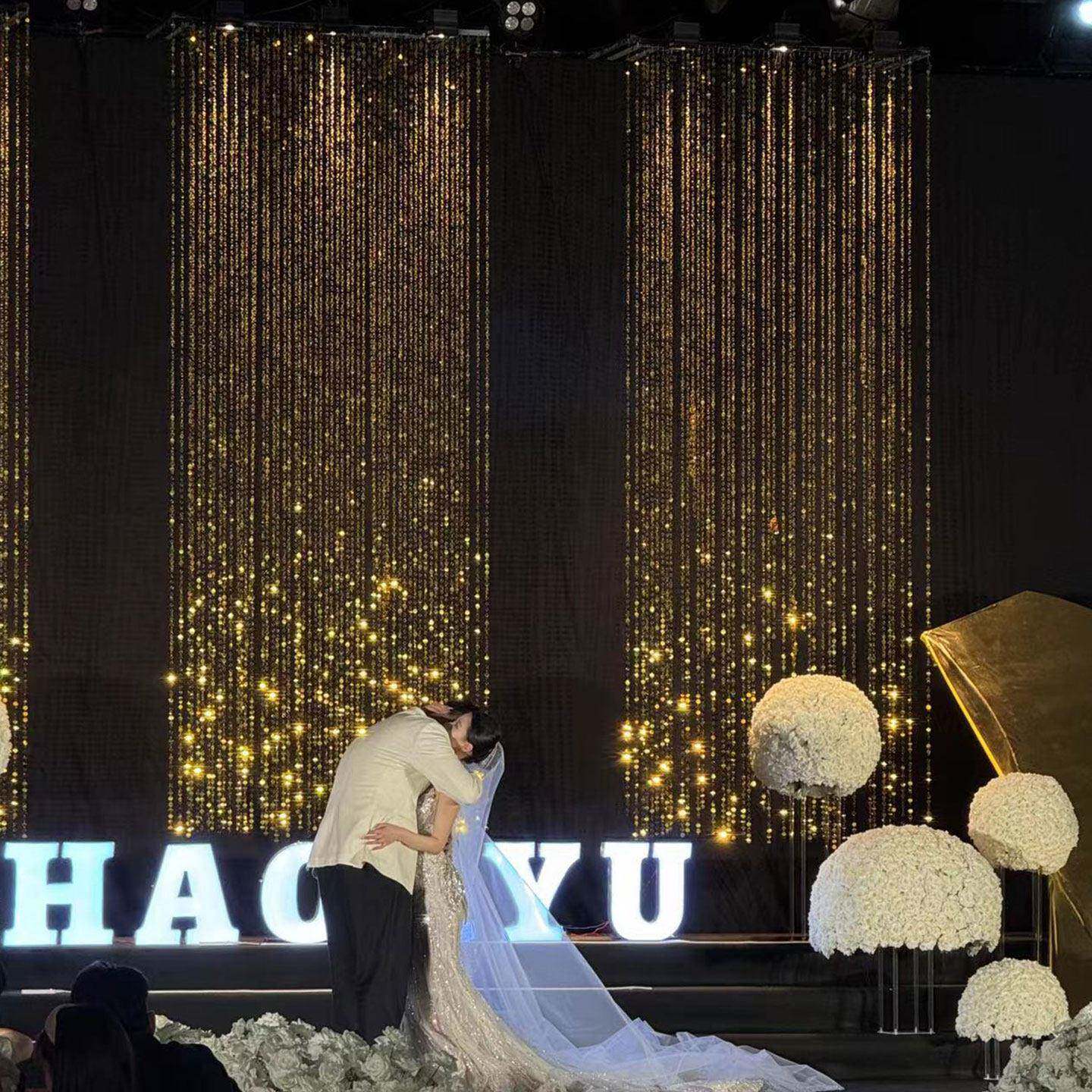 黑金老钱风金色地球珠金色亮片鎏金婚礼吊顶装饰韩式婚礼背景布置
