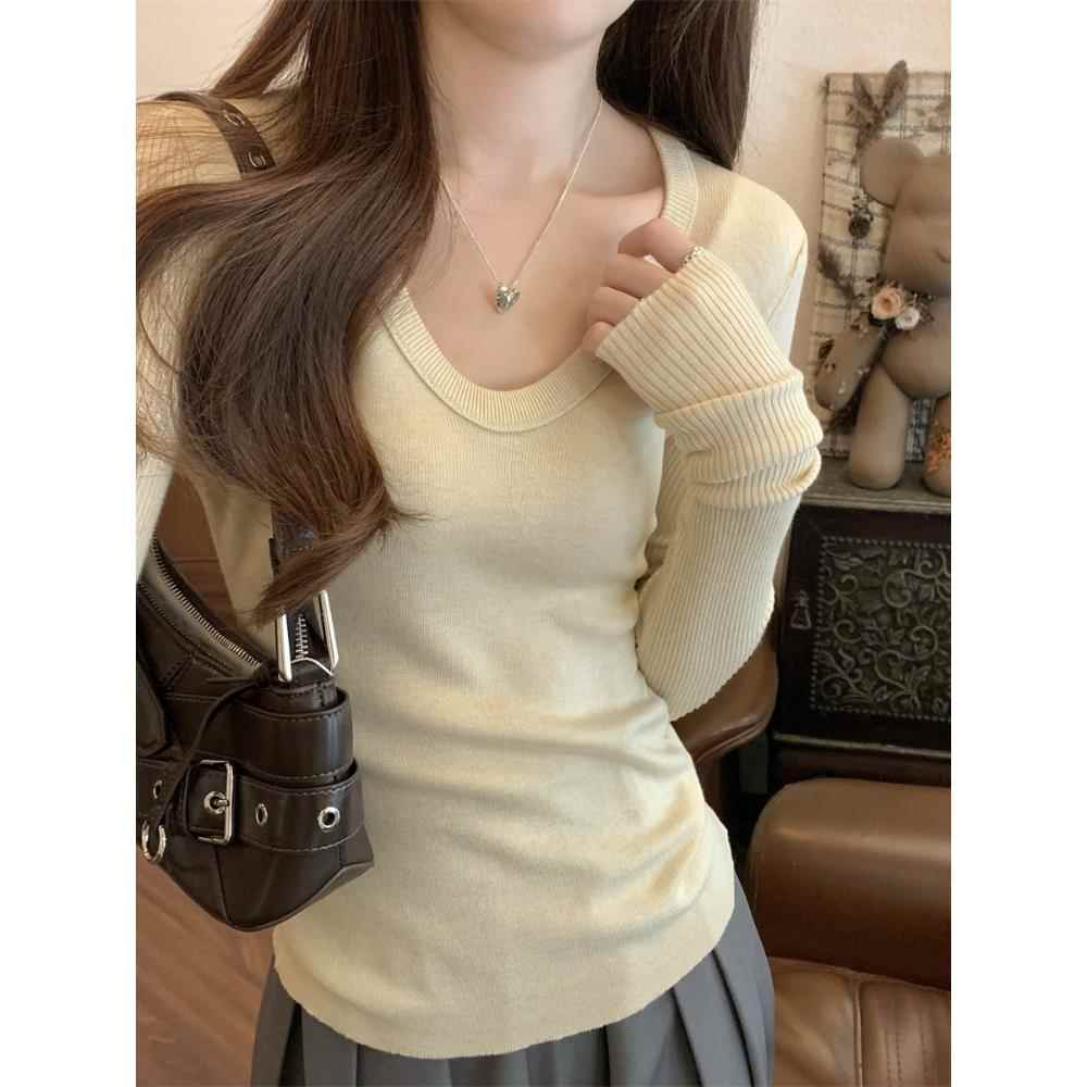 秋冬基础款U领修身针织打底衫女内搭薄款百搭显瘦纯色长袖衣1208z