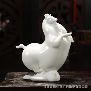 德化白瓷家居Q版马到成功工艺品 陶瓷马踏飞燕办公玄关白马摆件