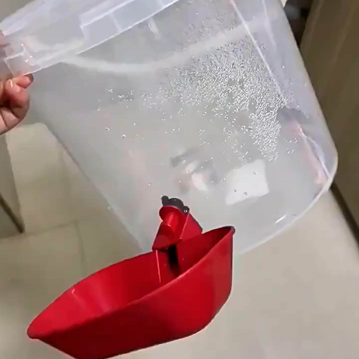 喂鸡桶喂鸡饮水器宠物饮水机猫咪狗狗自动循环喝水喂水器流动水桶