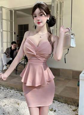 辣妹假两件包臀连衣裙夏荷叶边高级感显瘦礼服裙低胸纯欲吊带短裙