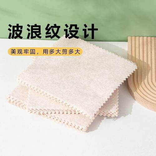 Luffa sponge cloth absorbs oil without retaining it, making