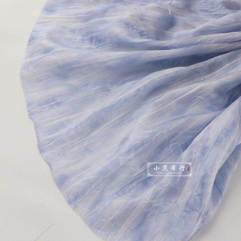 春秋夏 炒色压褶压绉缎面反光设计师服装面料 垂坠连衣裙吊带布料