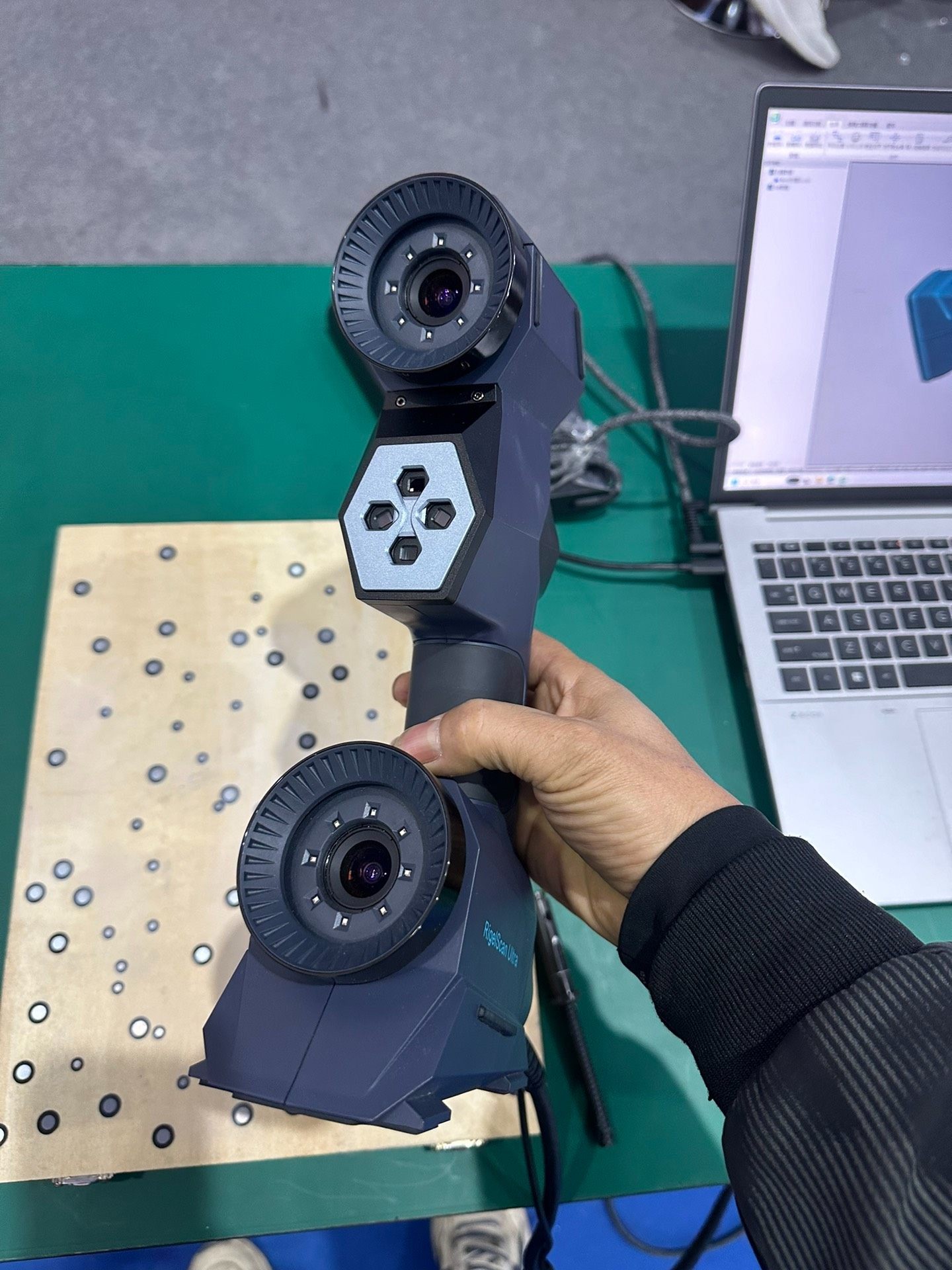 展示机激光刀扫描仪门市部展示机海克斯康MarvelScan三