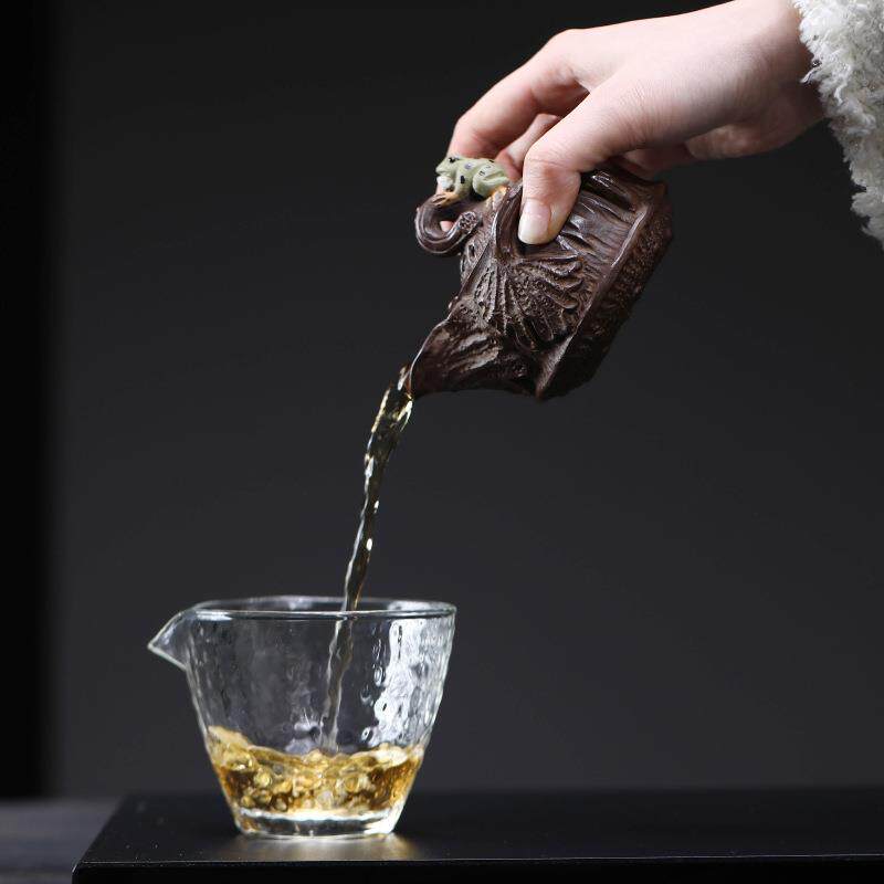 宜兴原矿紫砂壶公道杯分茶器雕塑青蛙莲子手抓壶茶道配件好运连连