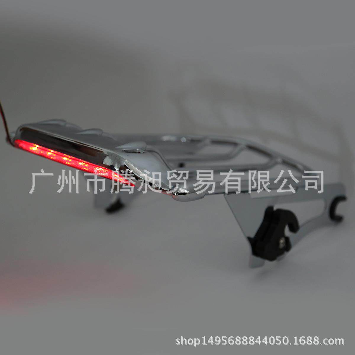 新款哈雷大滑翔路王行李架尾灯货架LED灯09-17年