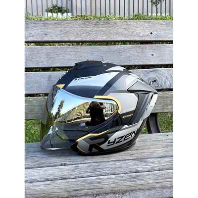 高档Ryzen盔摩托通车头盔男初号机士女冬四分之三机车半盔双镜四