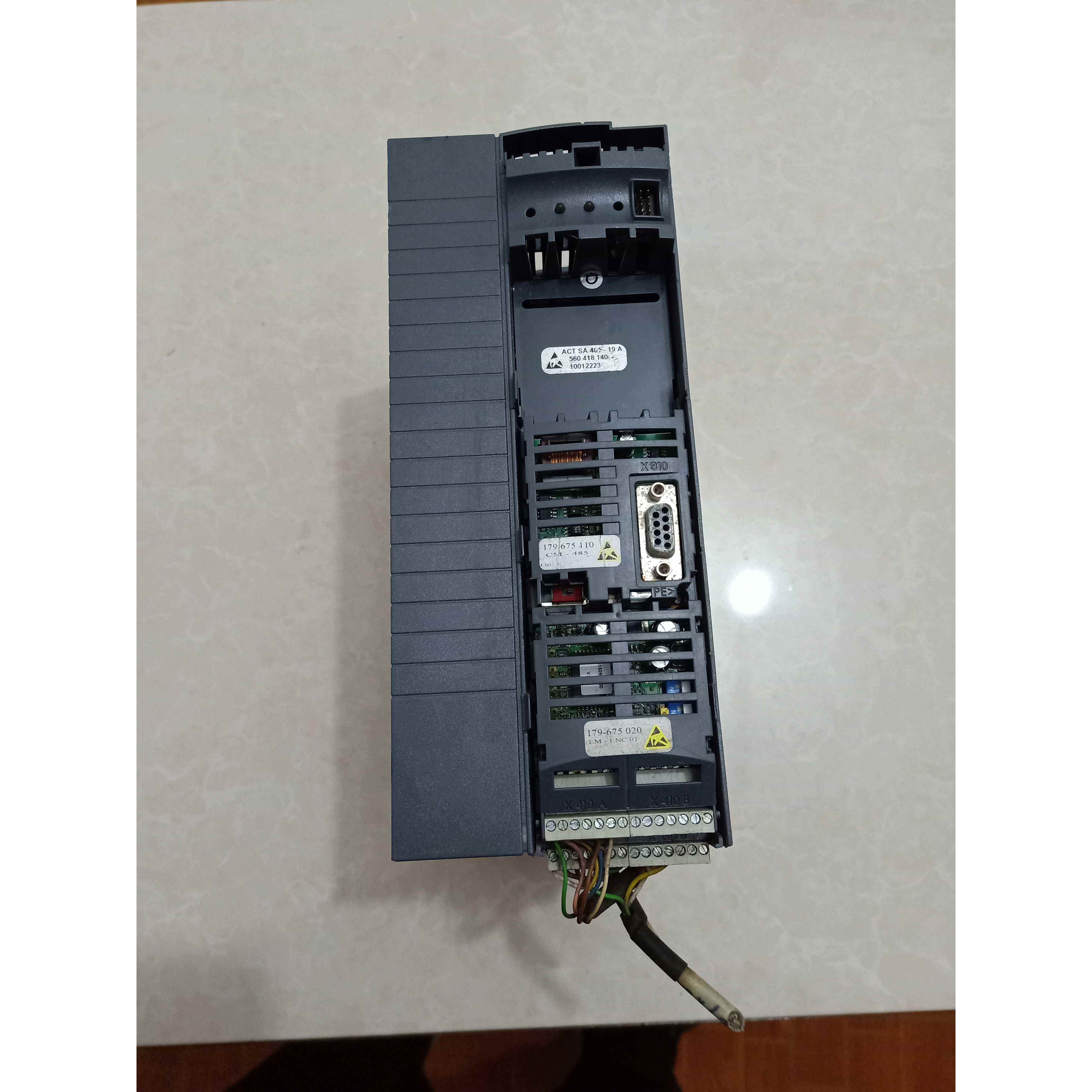 二手 BONFIGLIOLI VECTRON 邦飞利变频器 ACTSA401-19A 5.5KW实图