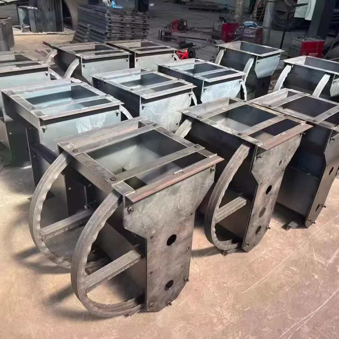 隔离墩钢模具 混凝土隔离桩道路交通施工 防撞隔离墩钢模板模具