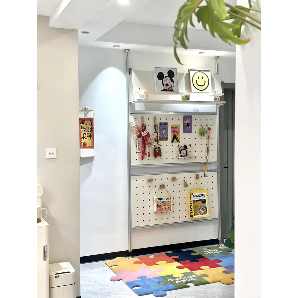 定制现代铝型材桦木船用板存储孔板从顶到顶集成入口大厅衣架