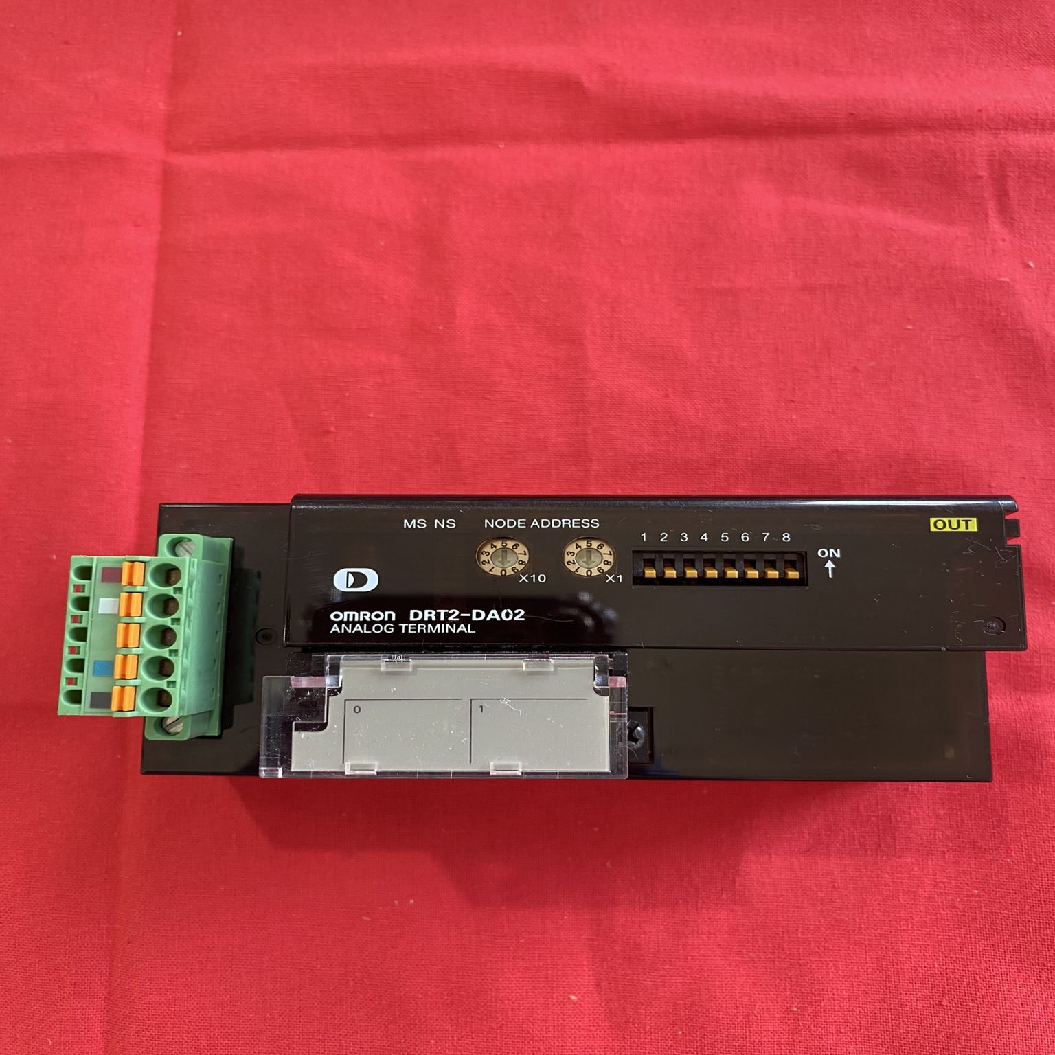 欧姆龙DRT2-DA02  现货~议价~顺丰到付~