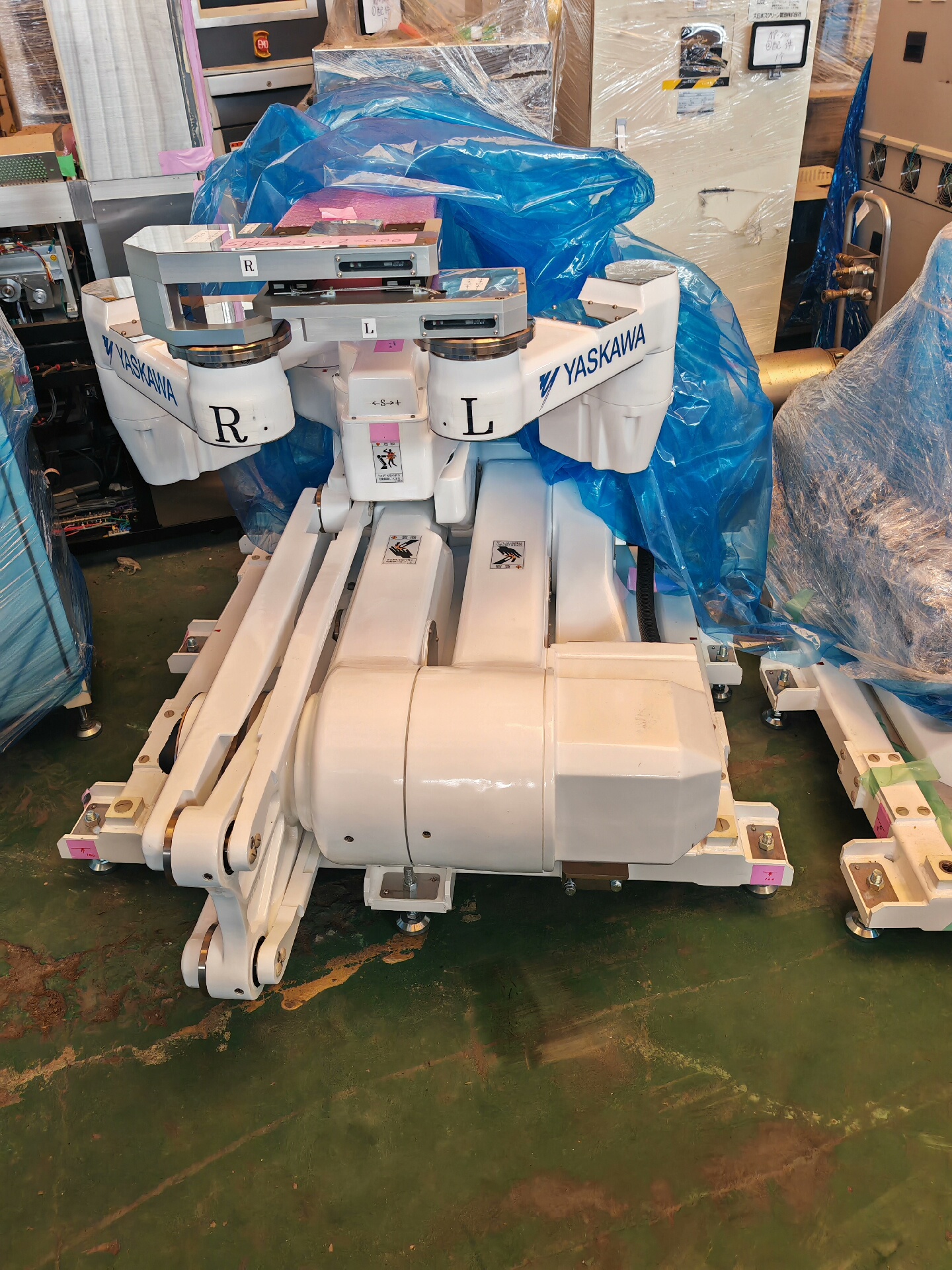 Yaskawa 安川Motoman平推式工业机器人