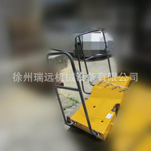 0供应徐工装载机配件25332450-70KN.04.GKS1A右台架