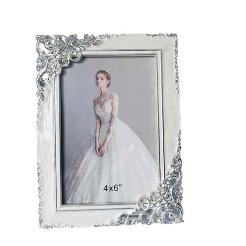 银色珐琅彩金属相框，轻巧硬度高家庭摆件装饰点缀