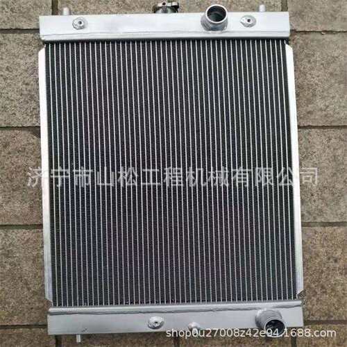 PC460-8 PC18 PC35 PC35R-8挖掘机水箱 油散 中冷 散热器总成