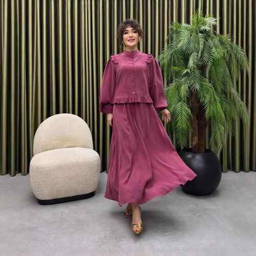 Women's autumn stand collar long sleeved top and skirt,