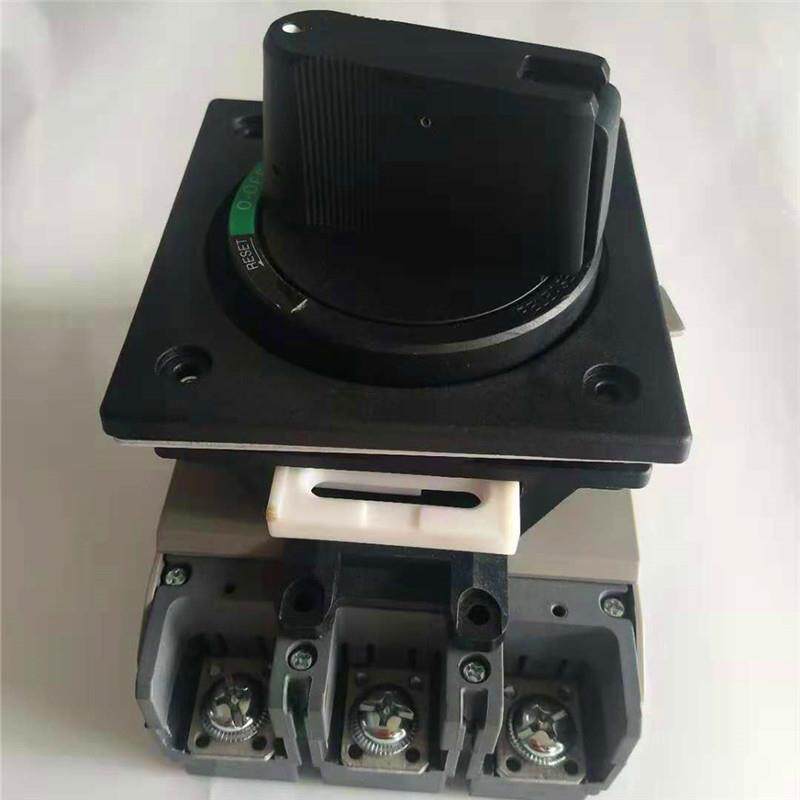SM4-NSC250ROTDSO断路器全套开关联锁开门断电闭门锁直接旋转手柄