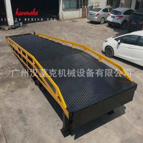 工厂现货10吨移动式装卸平台加强材质液压登车桥码头登车桥超低价