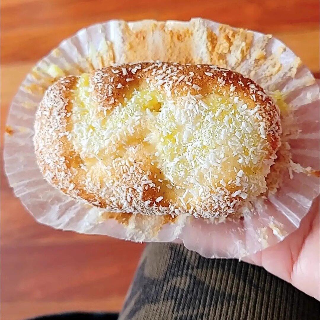 超软椰蓉蛋糕早餐速食品椰蓉咸蛋黄夹心面包上班族代餐面包一整箱