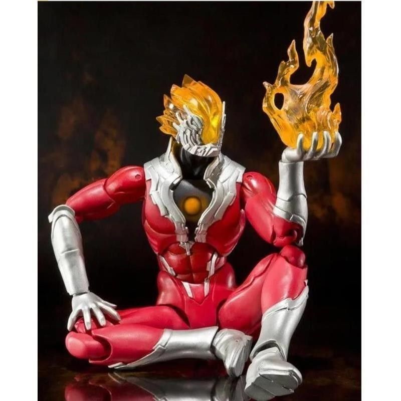 奥特曼SHF布莱泽红莲变形玩具