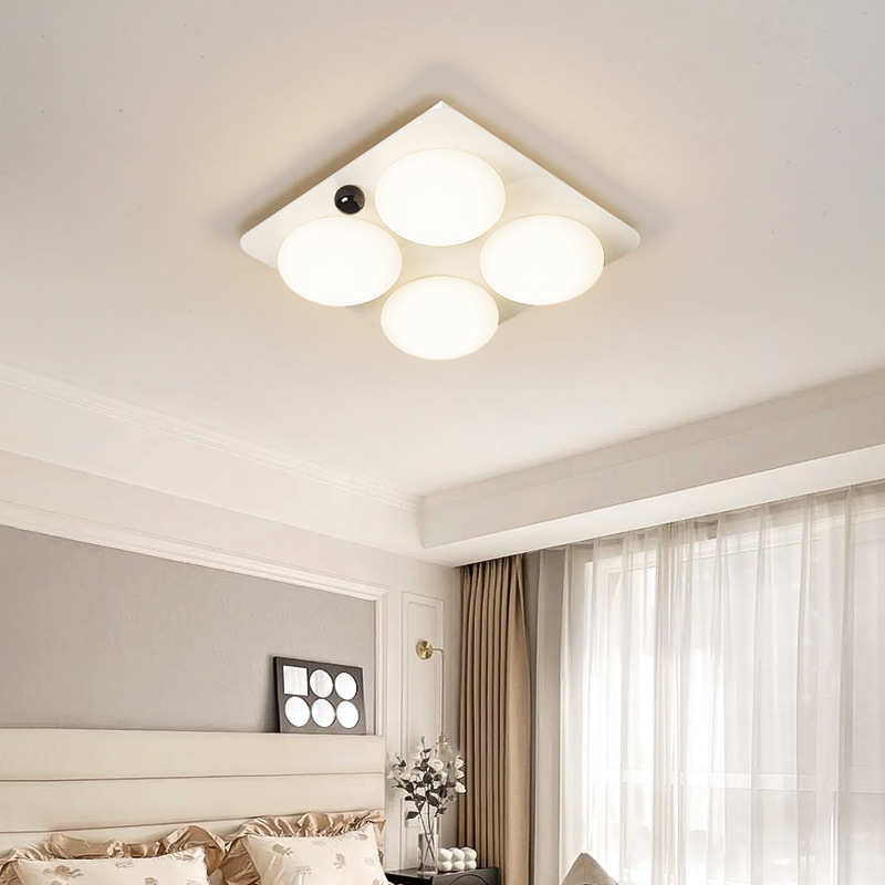 卧室吸顶灯法式奶油风现代简约大气北欧胡桃中古侘寂风护眼书房灯