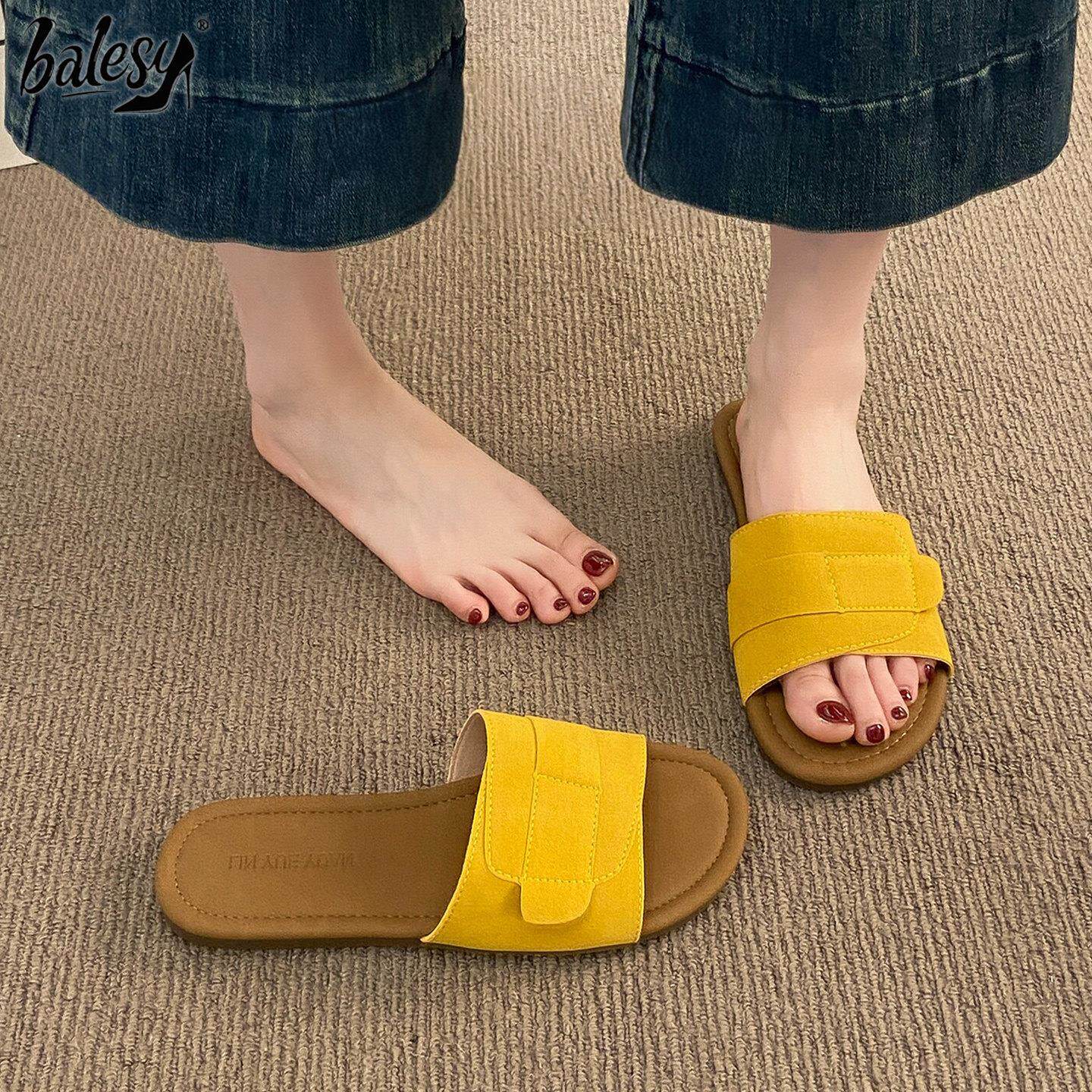 英国真皮平底一字拖女外穿2026夏季新款黄色软底防滑勃肯凉拖鞋子