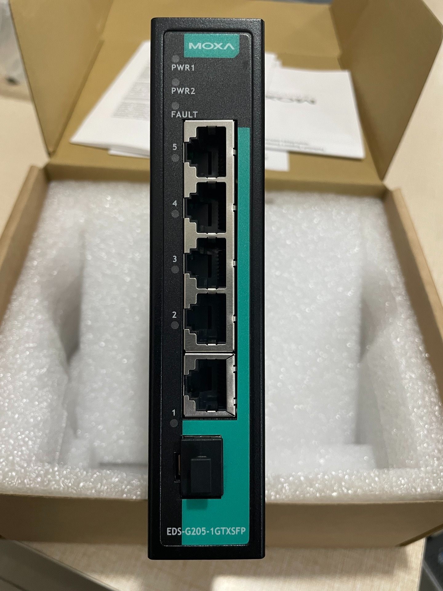 MOXA摩莎EDS-G205-1GTXSFP五口千兆工业交换