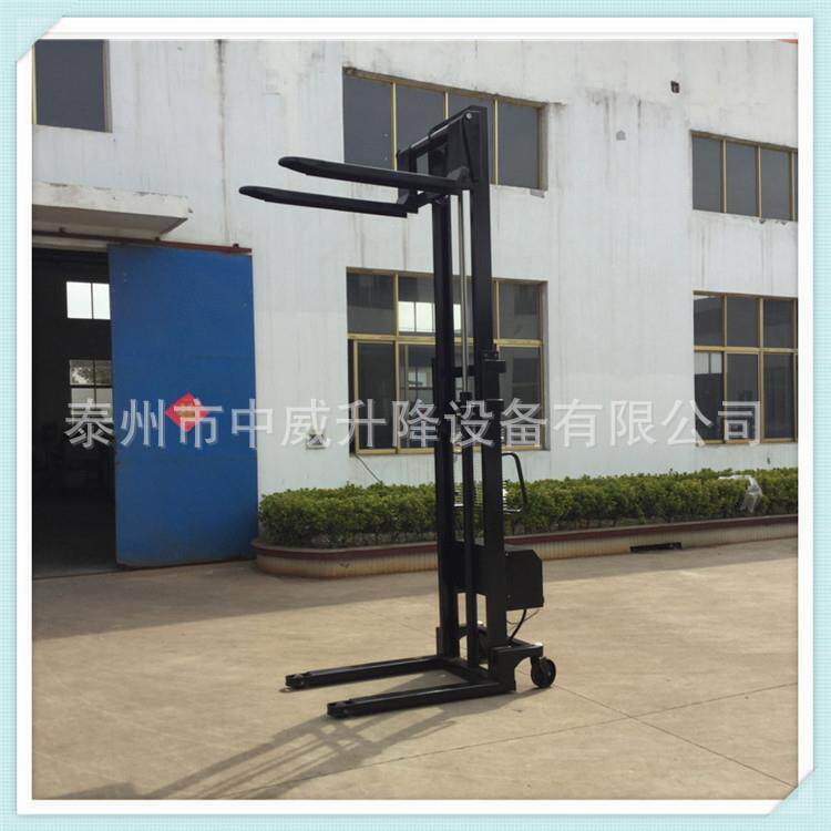 江苏交流电液压装卸车电瓶电动堆高叉车 插电式装卸托盘车1T4M