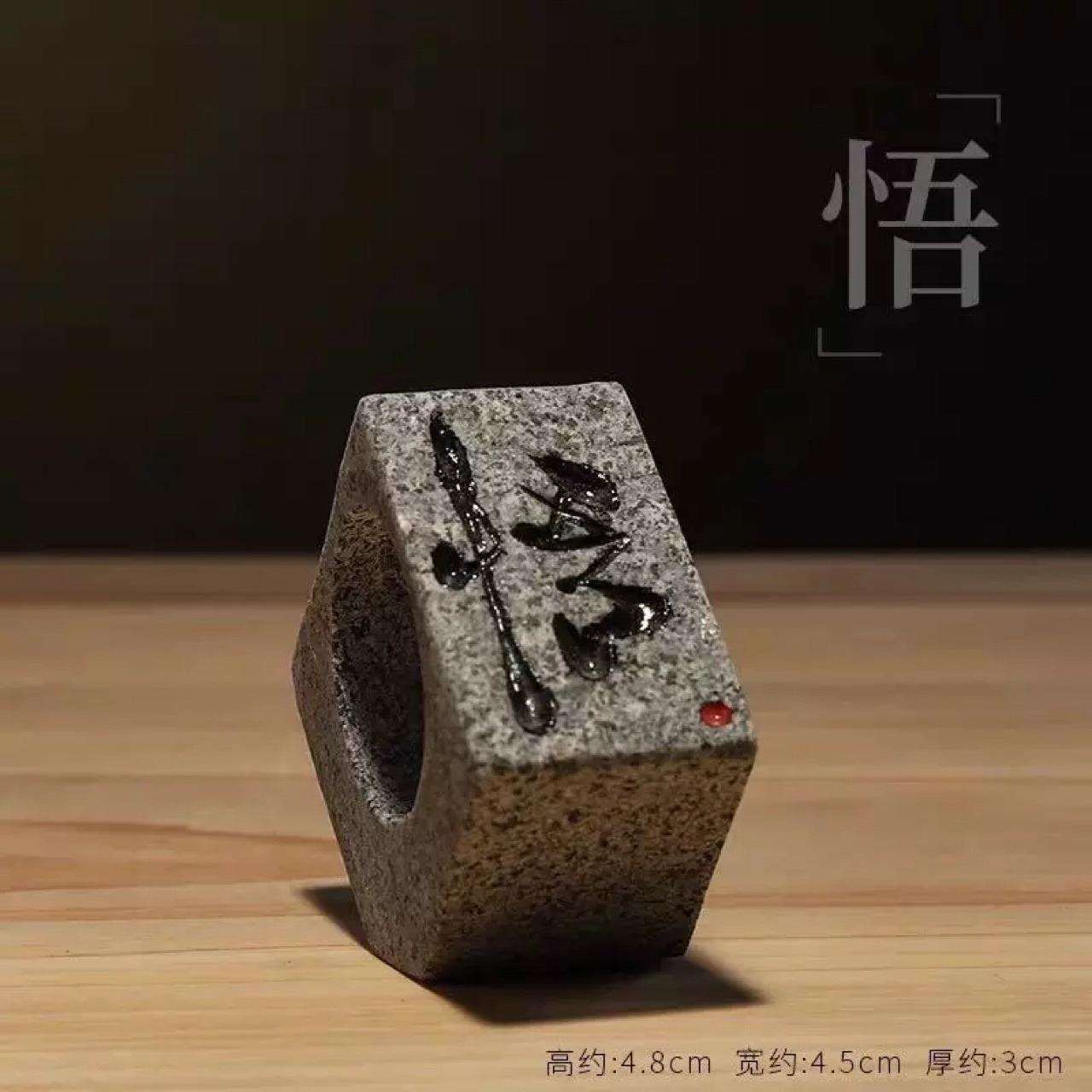 好石寨天然石头香插工艺品摆件手工刻字香托厂家直销禅意空间摆件