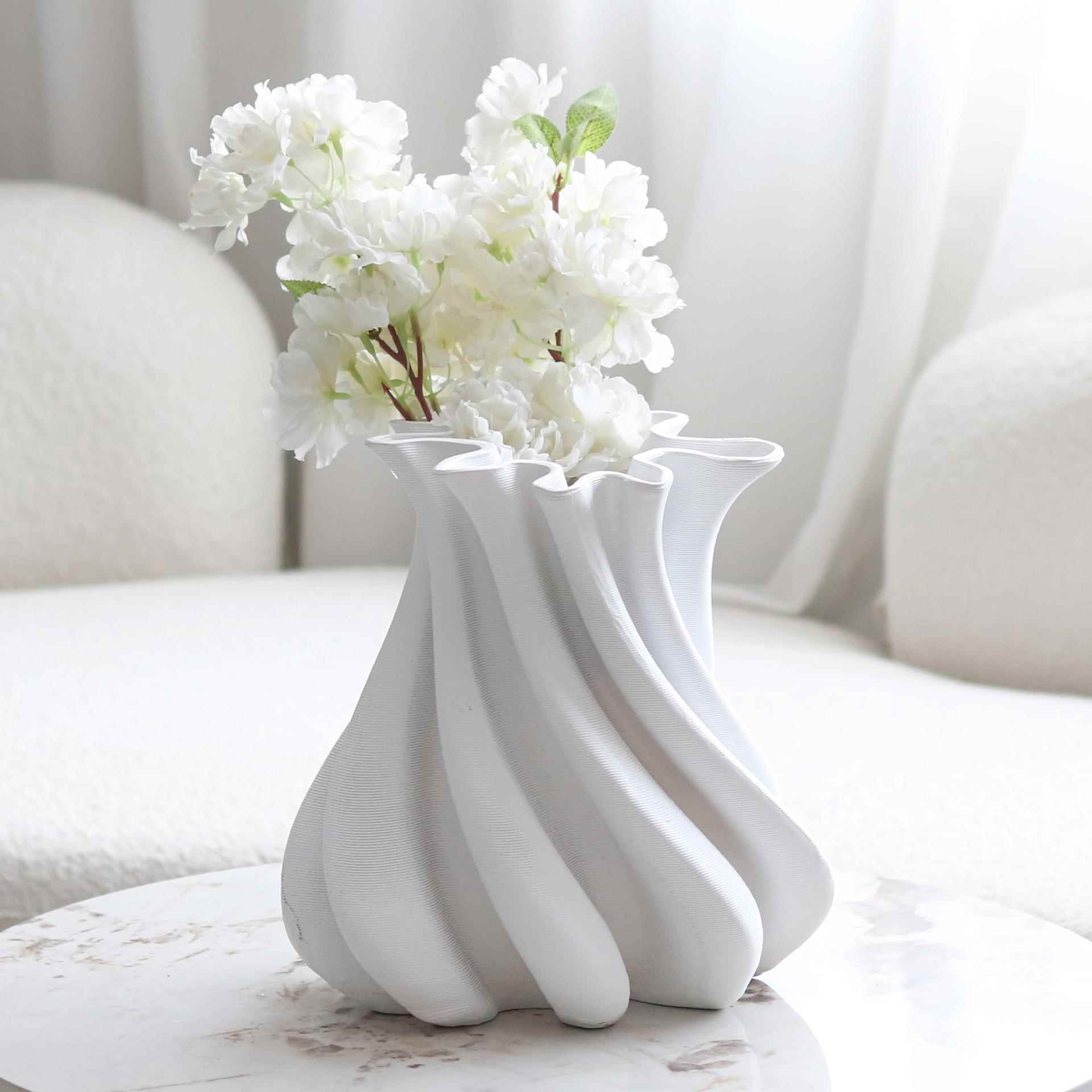 现代艺术几何抽象扭曲条纹花器花瓶摆件样板间售楼处家居软装饰品