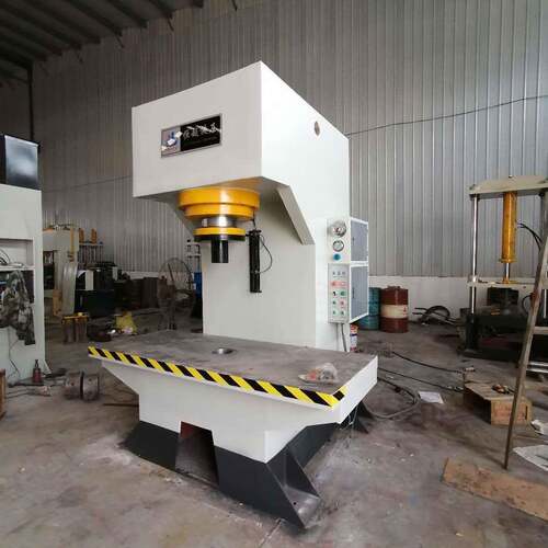 厂家供应315吨钢管校直机钢板整平机315t单臂油压机