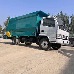 四轻卡底盘撒料车PPG全参数牛羊轮日粮饲草抛料单车人操作喂料车