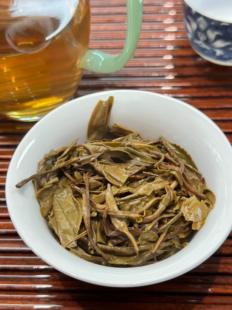 2015年易武茶柱古樹茶普洱生茶一斤一根包郵 普洱茶 BUASHOP普洱老茶