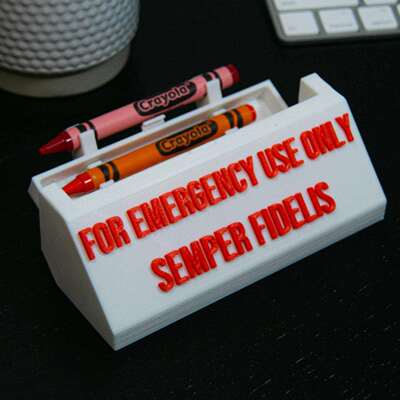 跨境新品Crayon Holder Funny Desk Ornament蜡笔架装饰品A40