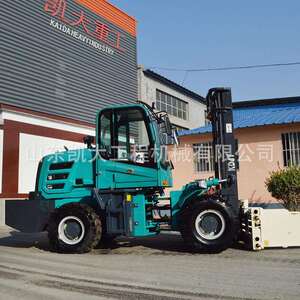 供应四驱越野叉车 建筑工地装卸设备 大型一体式运输车 价格优惠