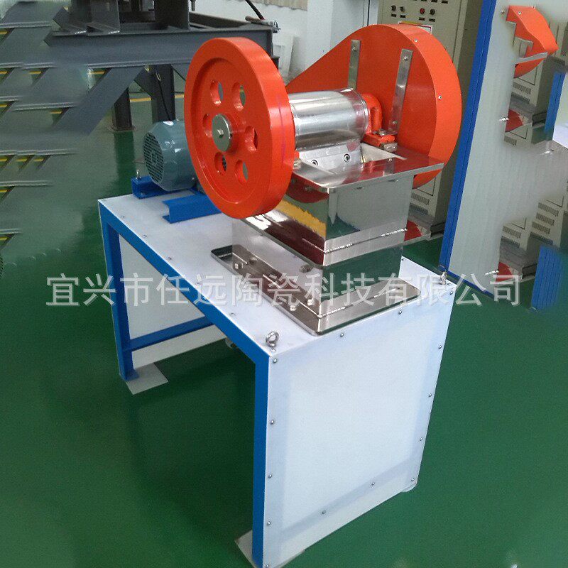 现QPA货破应EP型陶瓷颚式破碎机小供型式碎机材料颚石料