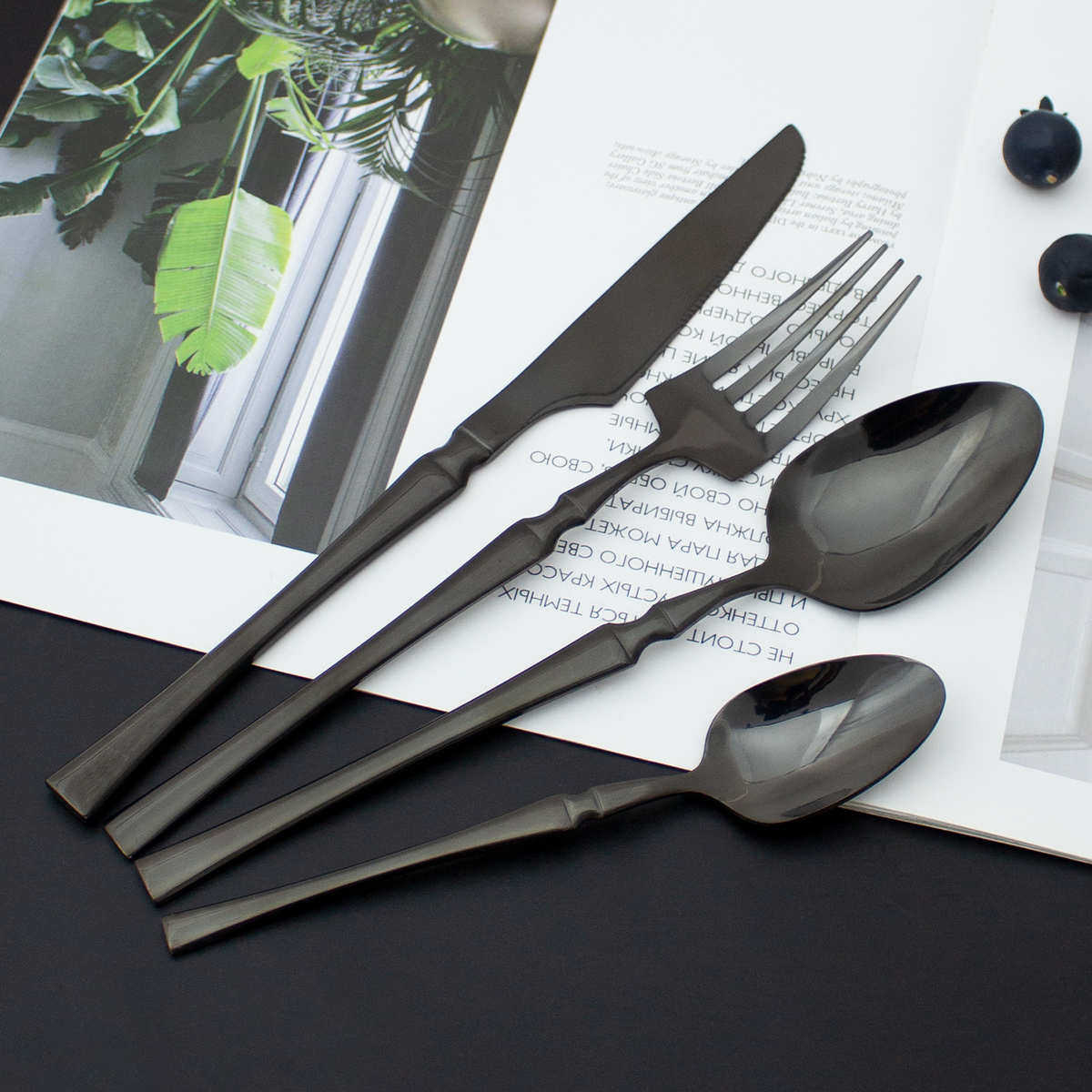 24件套餐具套装薄款小蛮腰设计不锈钢西餐餐刀叉勺牙膏盒套装,餐饮具,西餐餐具套装,淘宝优惠券,粉丝福利购,淘宝优惠卷