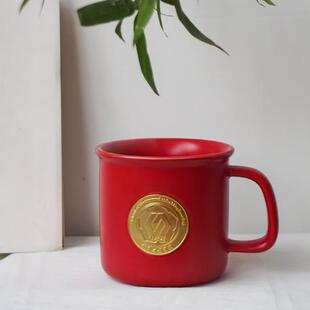 马克杯金色铜章红色陶瓷马克杯匙套装可爱轻奢男女日式咖