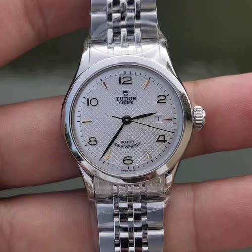 新款98新帝舵1926系列精钢自动机械手表28MM金针女表91350-0001