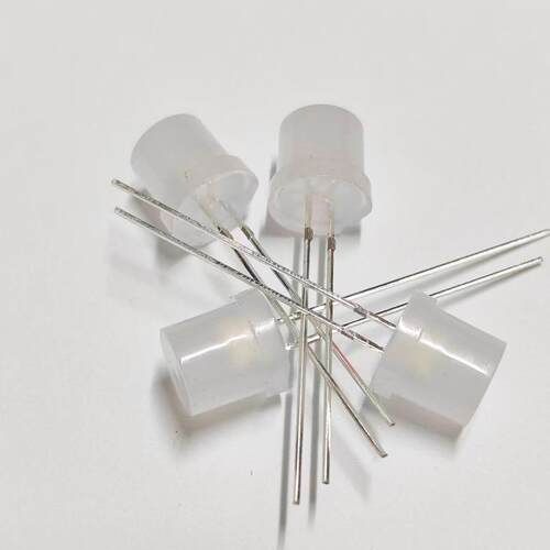 LED灯珠8MM平头雾状白光 蓝 绿 红高亮发光二极管