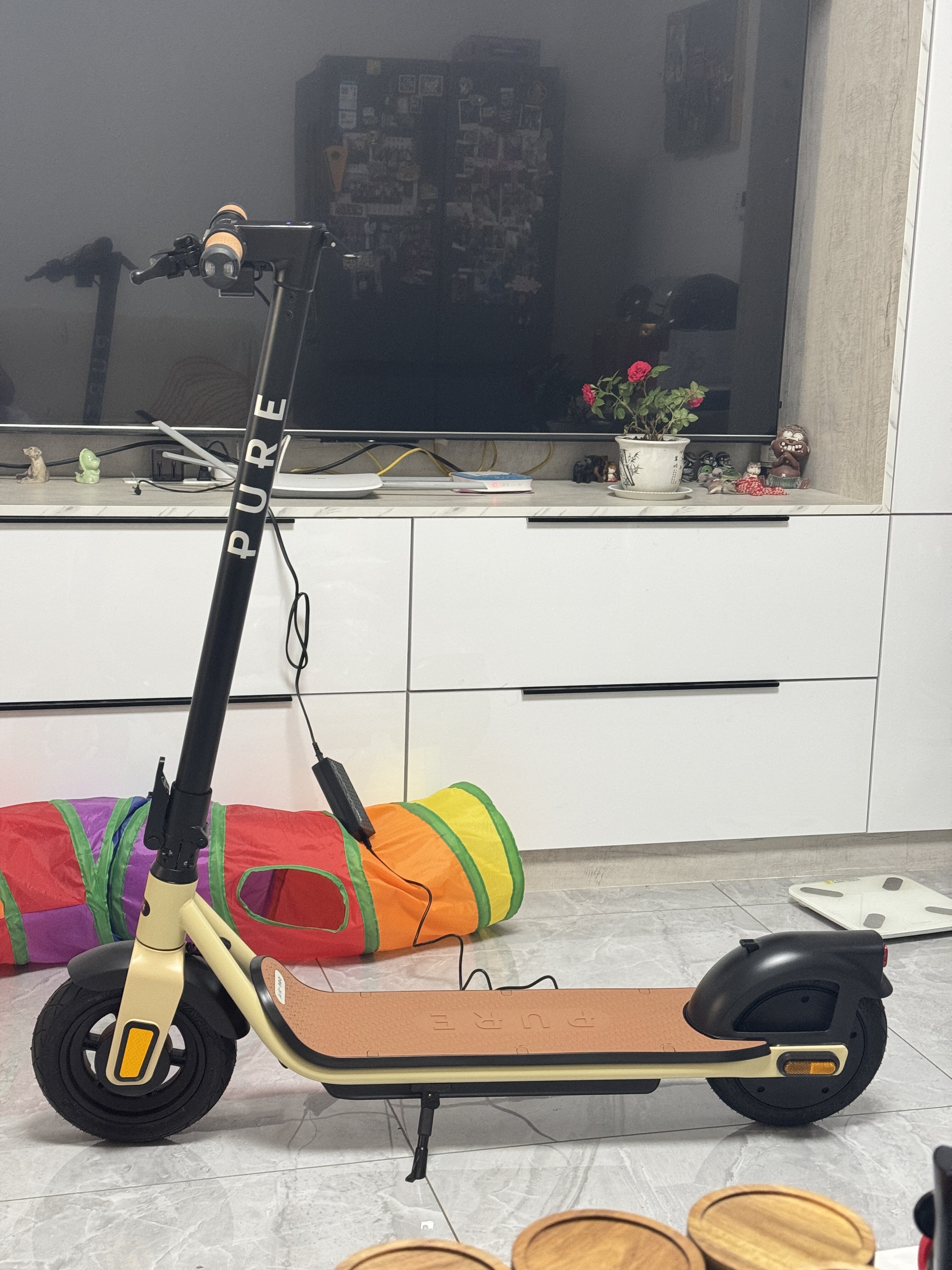 Электросамокат PURE ELECTRIC AIR 4 PRO: Мощность 710 Вт, Запас хода 40 км, Складной, Водонепроницаемый IP65. Идеален для городских поездок. photo review