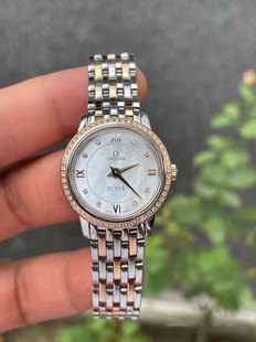 公价78200元 欧米茄蝶飞镶钻424.25.24.60.55.001石英女表 9.8新