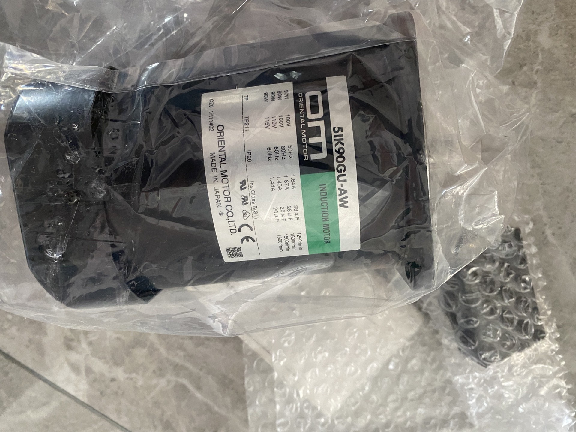 东方马达 电机 5IK90GU-AWU  全新原装 一个 议