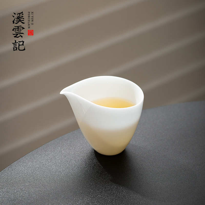 冰种羊脂玉瓷公道杯高档家用匀茶器德化白瓷茶海高颜值高端分茶器